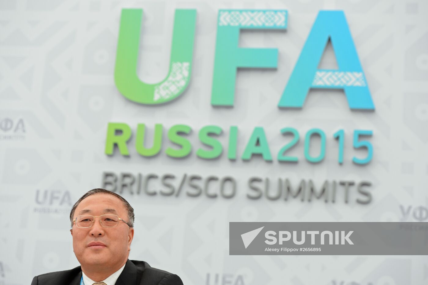 Director of Chinese Foreign Ministry's International Economic Affairs Department Zhang Jun at briefing