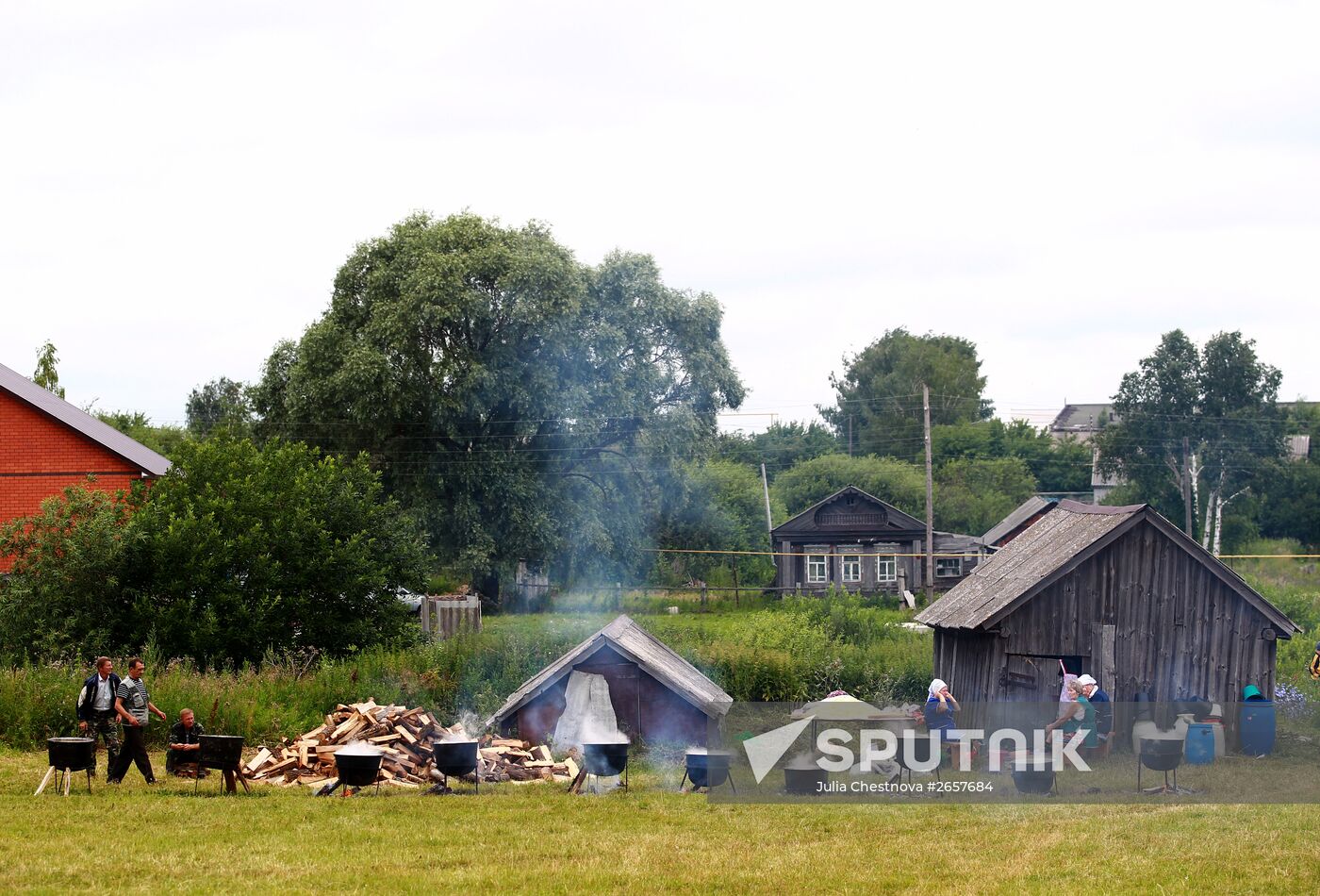 Velen Ozks folklore festival in Mordovia