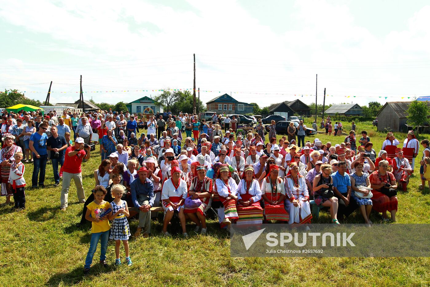 Velen Ozks folklore festival in Mordovia