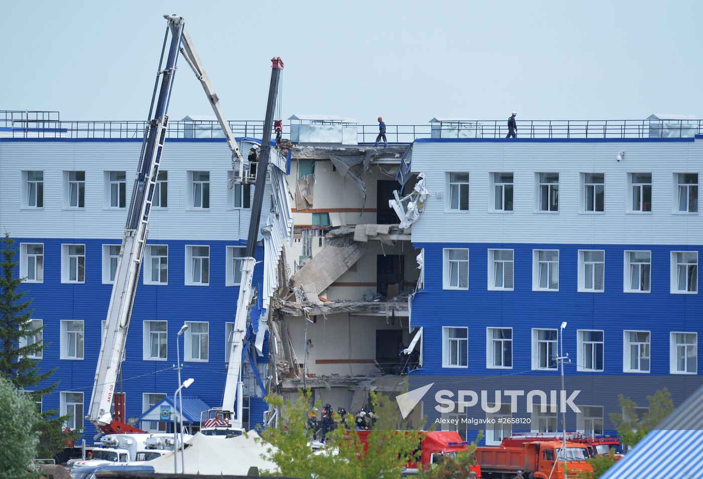 Military barrack collapses in Omsk region