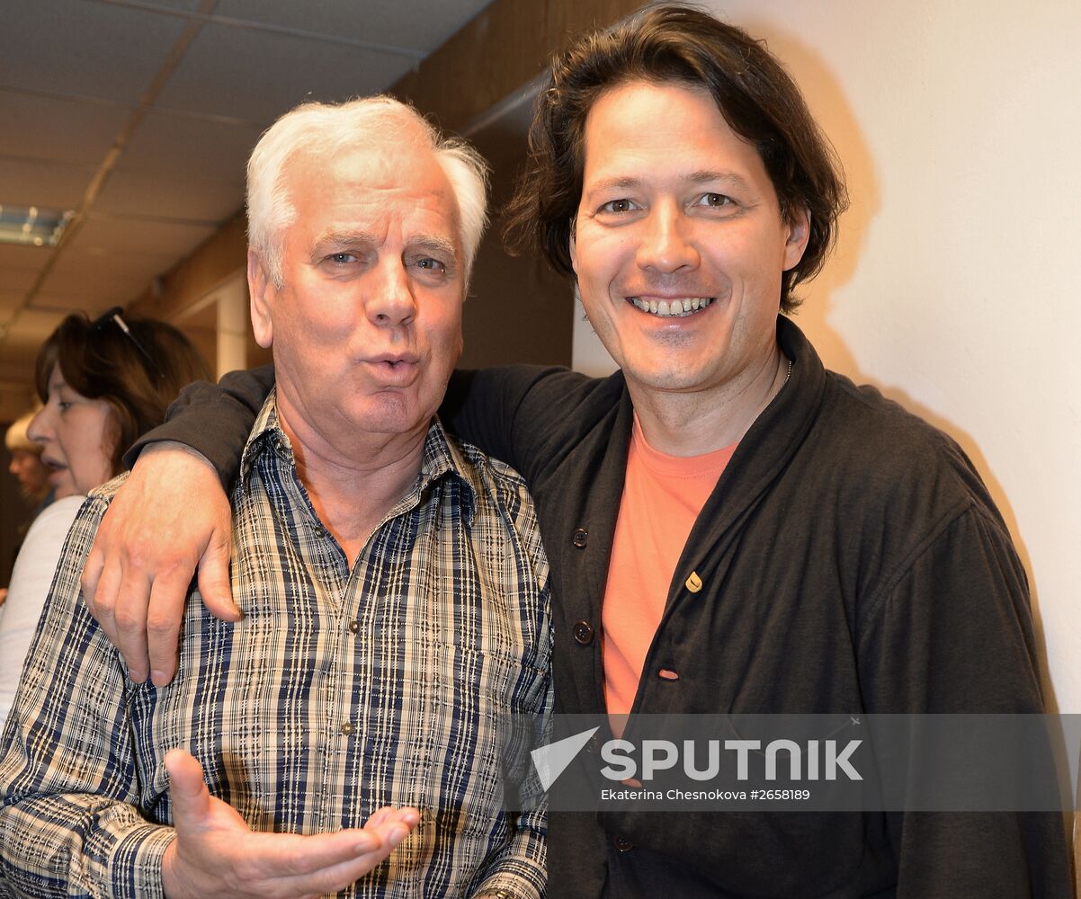 Commonwealth of Taganka Actors company gathers to mark the end of 22nd season