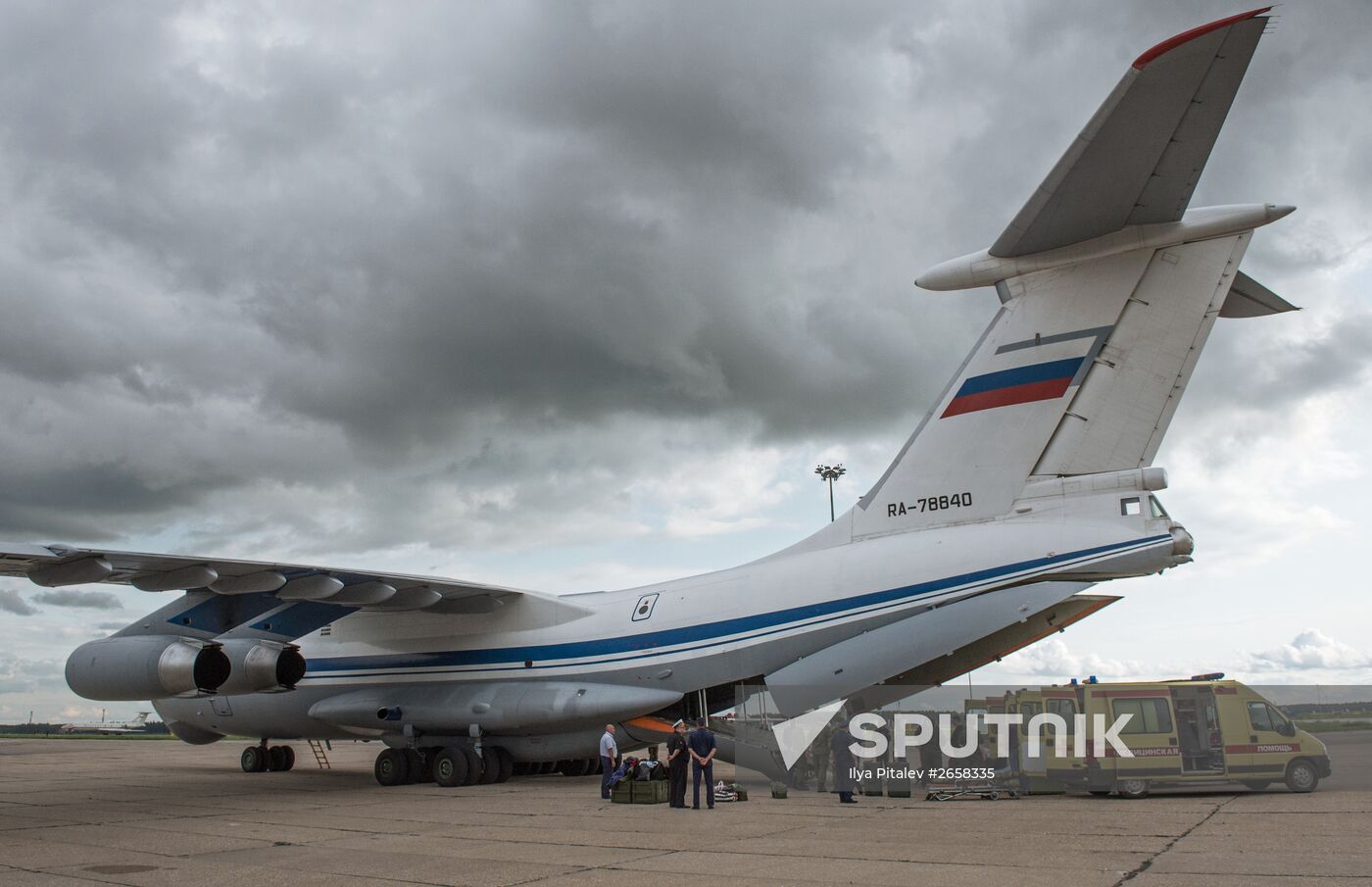 Servicemen injured as result of barrack collapse are delivered to Moscow
