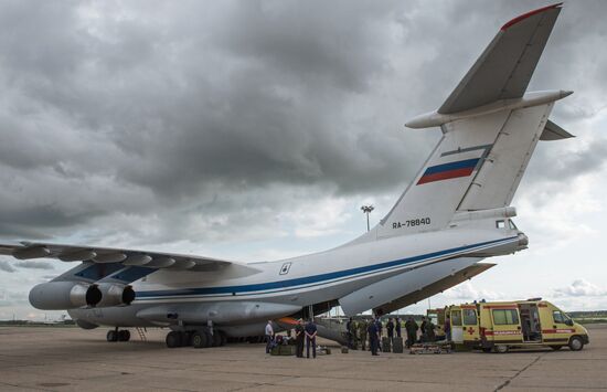 Servicemen injured as result of barrack collapse are delivered to Moscow
