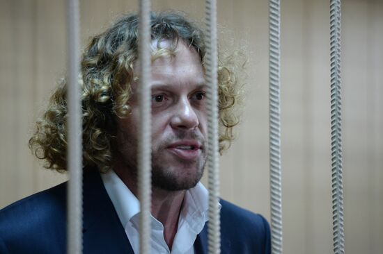 Investigators call for extending business person Sergei Polonsky's arrest warrant