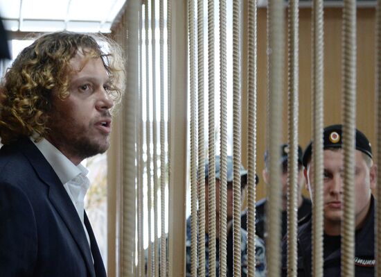 Investigators call for extending business person Sergei Polonsky's arrest warrant