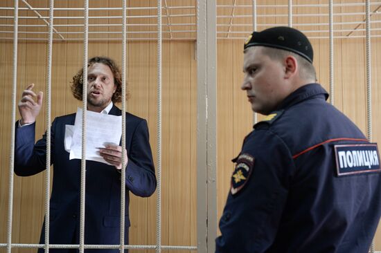 Investigators call for extending business person Sergei Polonsky's arrest warrant