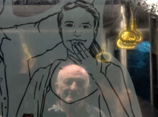 Russian Emergencies Ministry planes bring people fom Yemen to Moscow