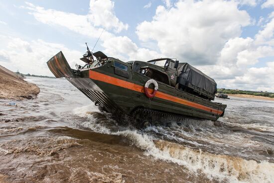 "Open Water" competition of Russian army's pontoon ferry units