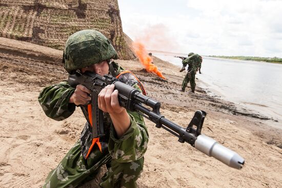 "Open Water" competition of Russian army's pontoon ferry units