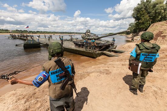 "Open Water" competition of Russian army's pontoon ferry units