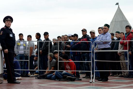 Muslims celebrate Eid al-Fitr in Russian regions