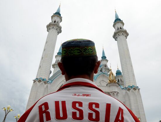 Muslims celebrate Eid al-Fitr in Russian regions