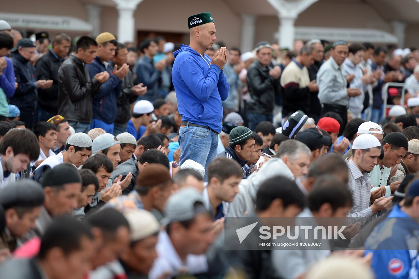 Muslims celebrate Eid al-Fitr in Russian regions