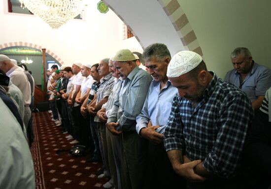 Muslims celebrate Eid al-Fitr in Russian regions
