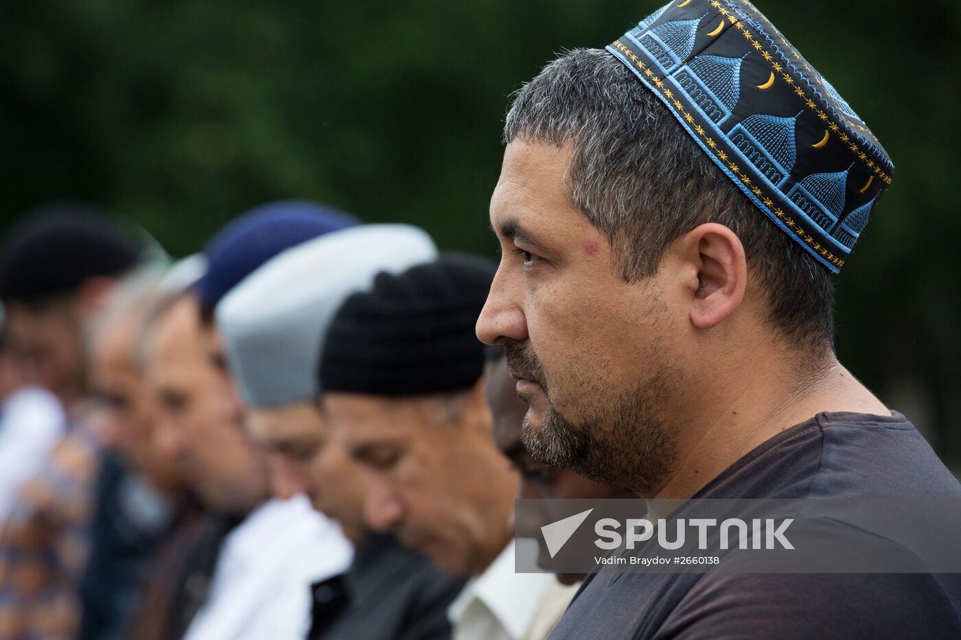 Muslims celebrate Eid al-Fitr in Russian regions