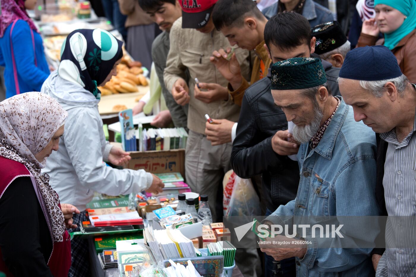 Muslims celebrate Eid al-Fitr in Russian regions