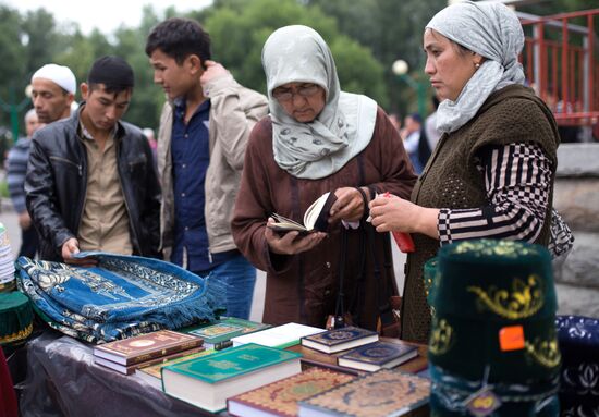 Muslims celebrate Eid al-Fitr in Russian regions
