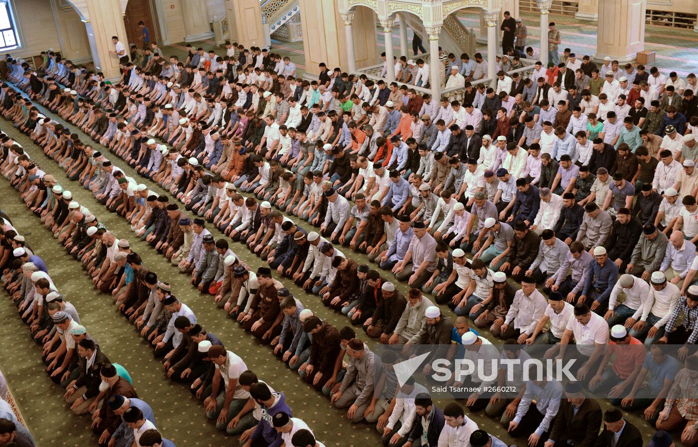 Muslims celebrate Eid al-Fitr in Russian regions