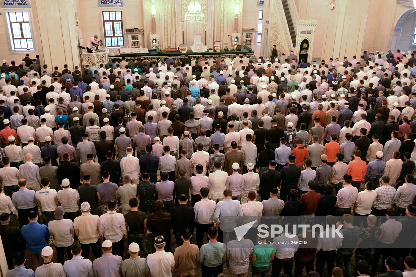 Muslims celebrate Eid al-Fitr in Russian regions