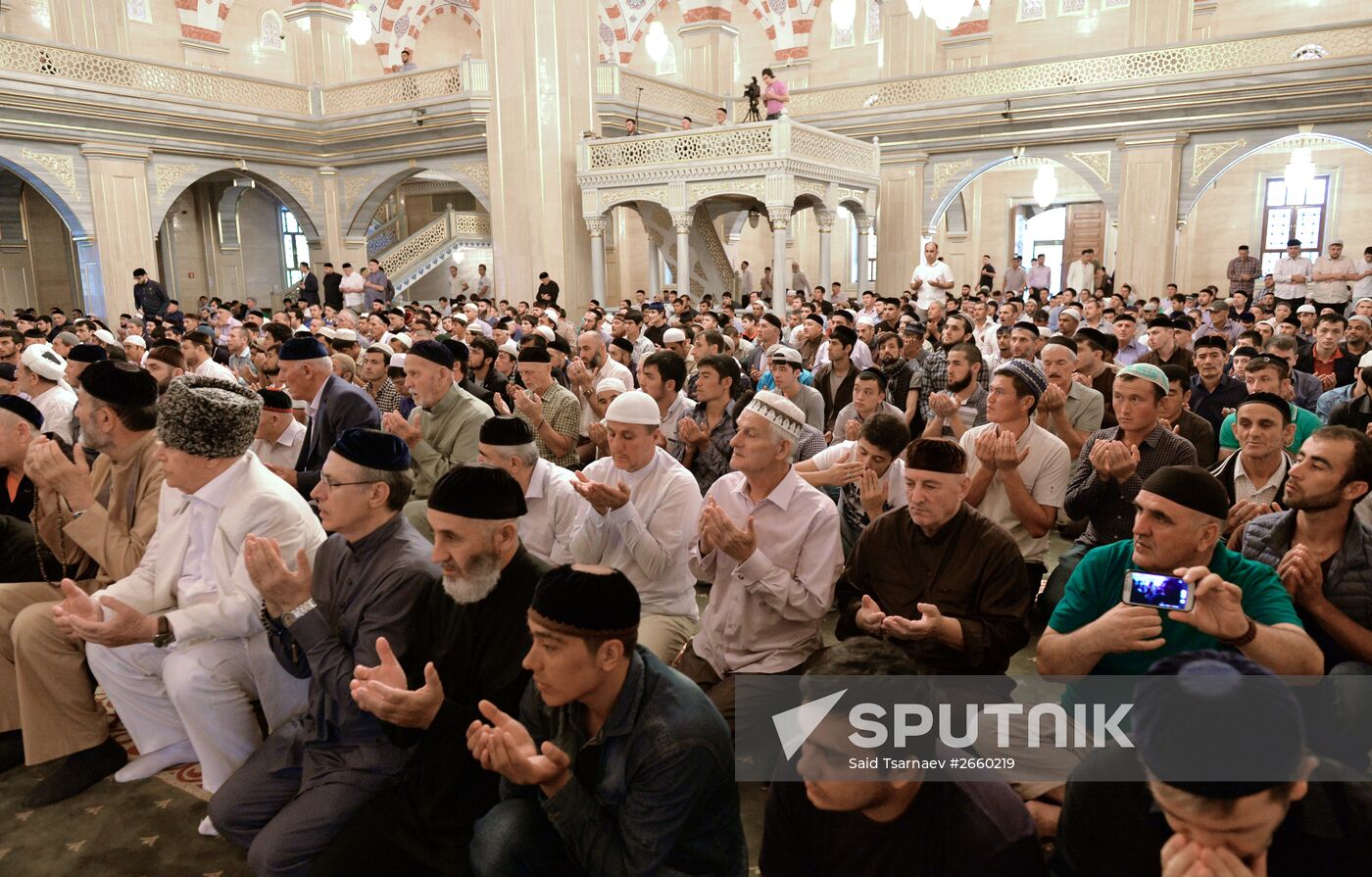 Muslims celebrate Eid al-Fitr in Russian regions