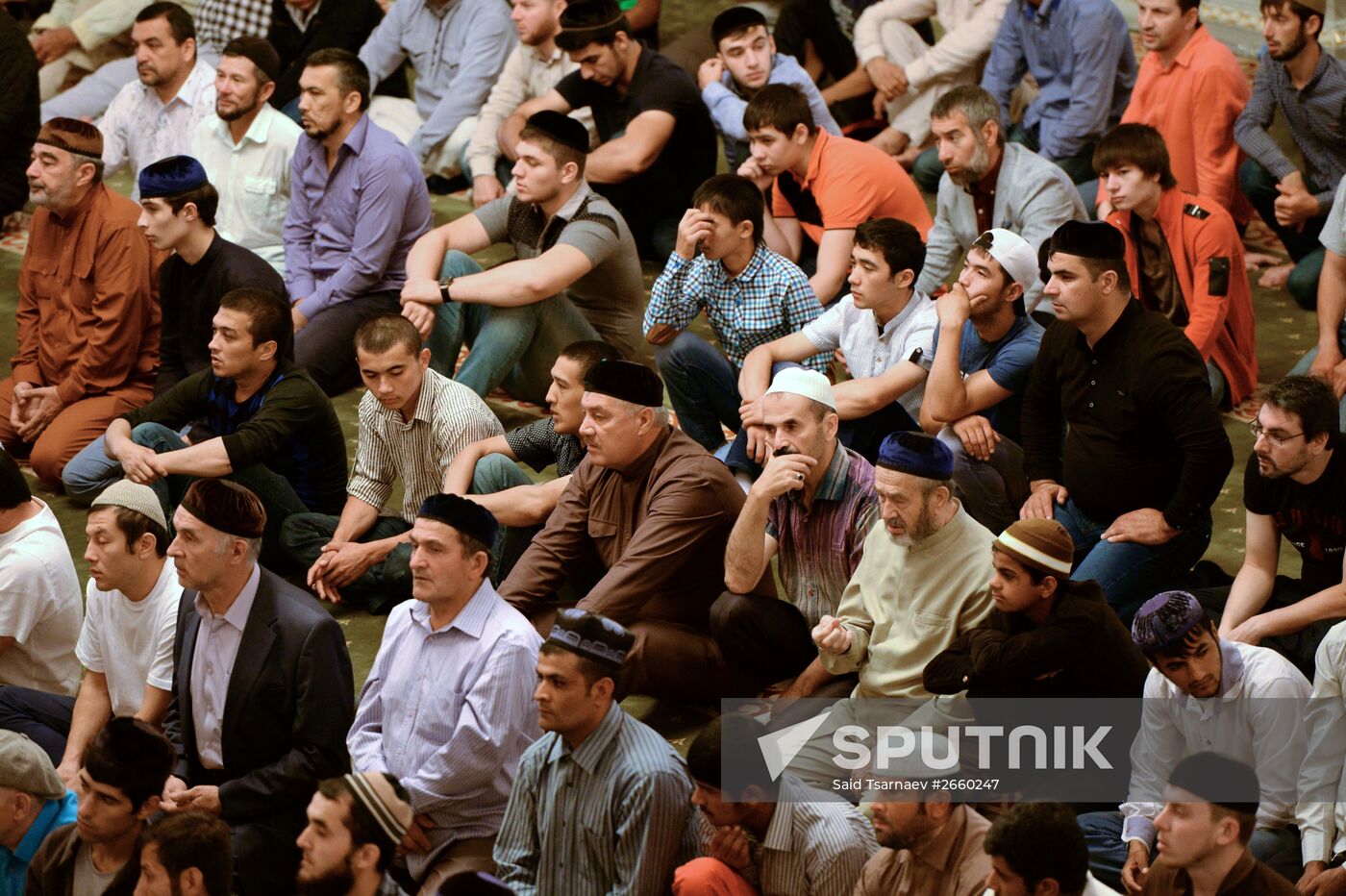 Muslims celebrate Eid al-Fitr in Russian regions