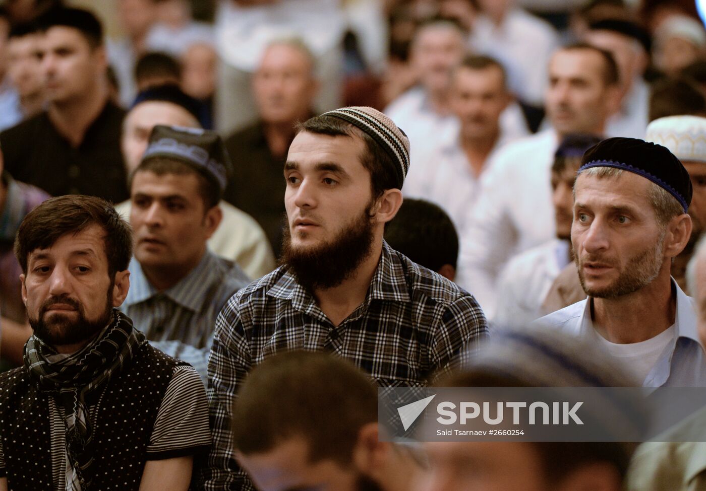 Muslims celebrate Eid al-Fitr in Russian regions