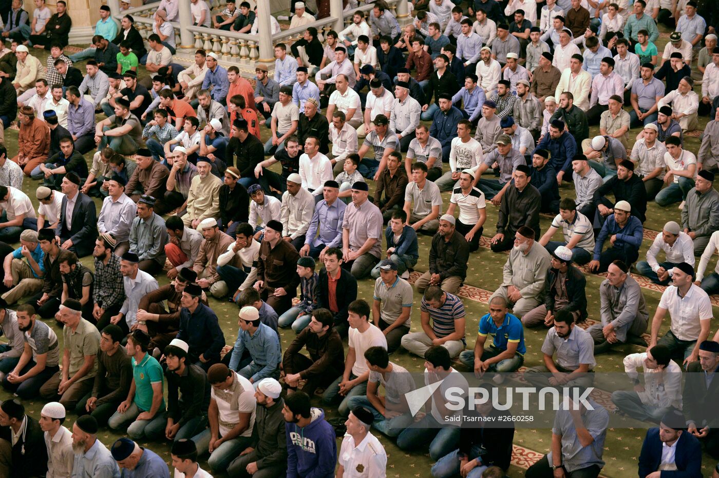 Muslims celebrate Eid al-Fitr in Russian regions