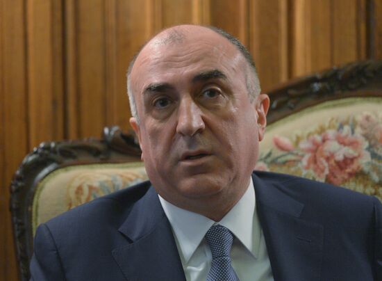 Foreign Minister Sergei Lavrov meets with Azerbaijani counterpart