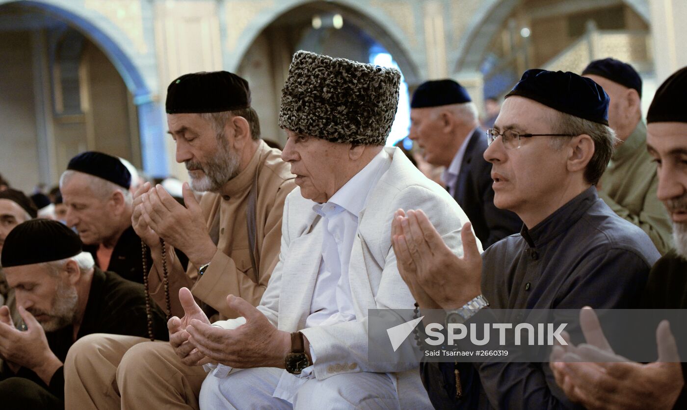 Muslims celebrate Eid al-Fitr in Russian regions