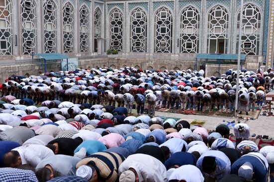 Eid al-Fitr celebrated in Dushanbe