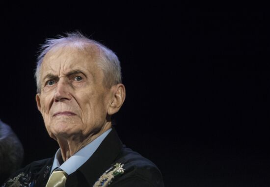 Poet Yevgeny Yevtushenko's birthday celebration