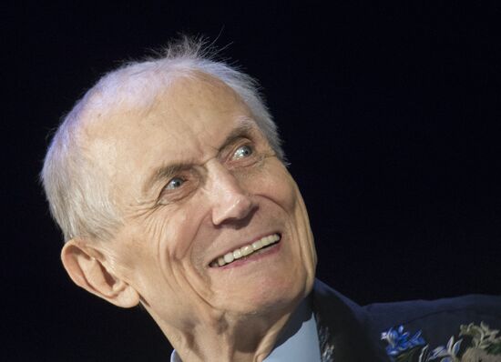 Poet Yevgeny Yevtushenko's birthday celebration
