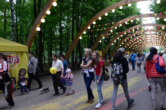Sunday fun in Sokolniki Park