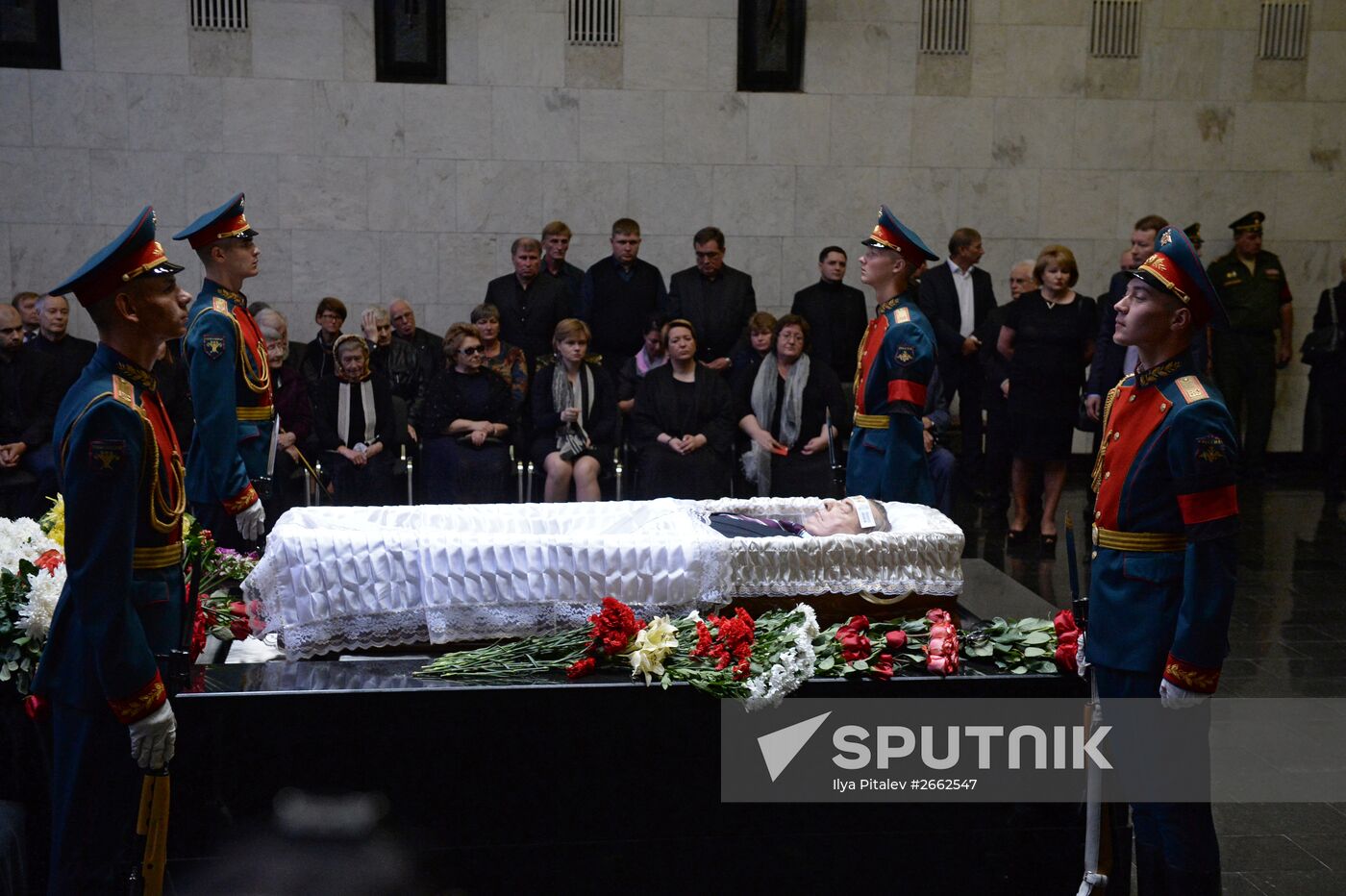 Paying last respects to Gennady Seleznyov
