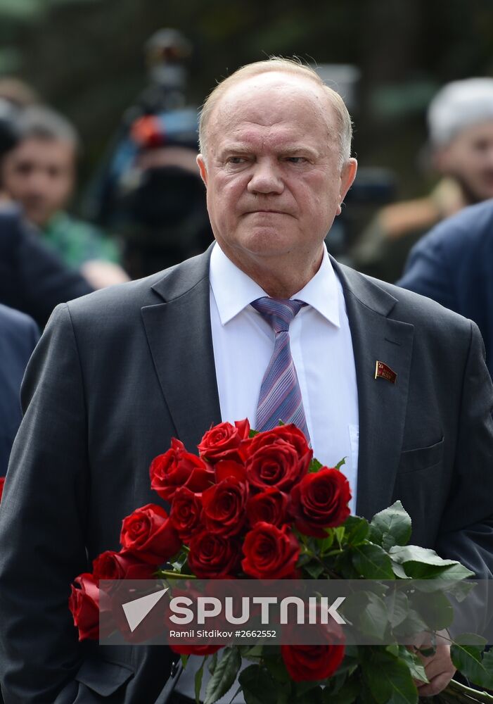 Paying last respects to Gennady Seleznyov