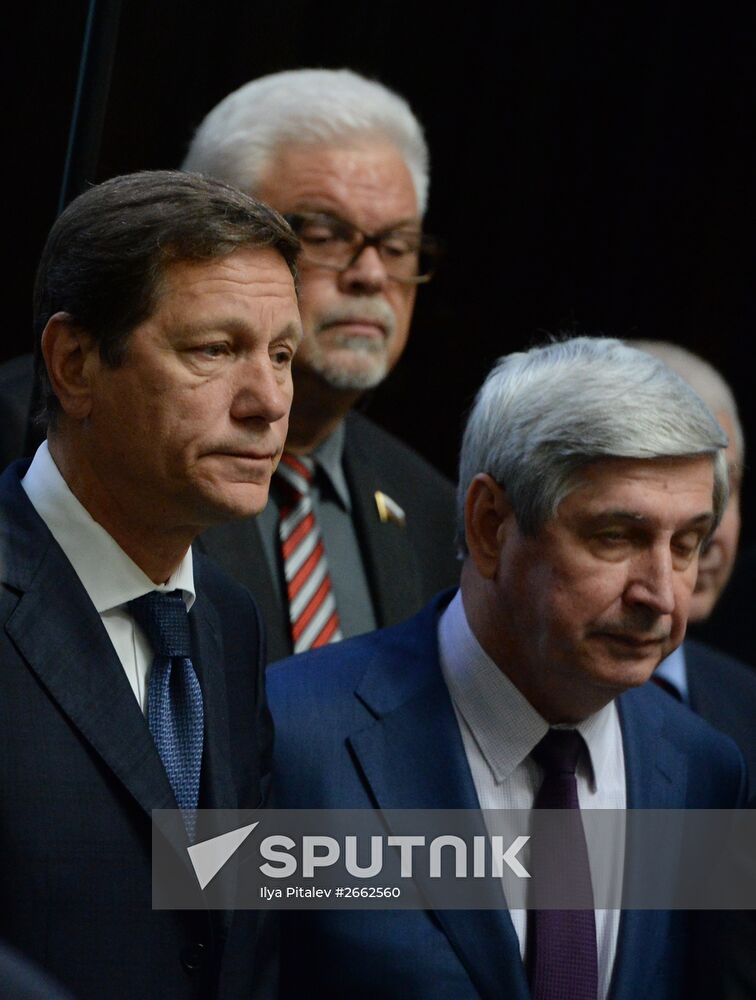 Paying last respects to Gennady Seleznyov