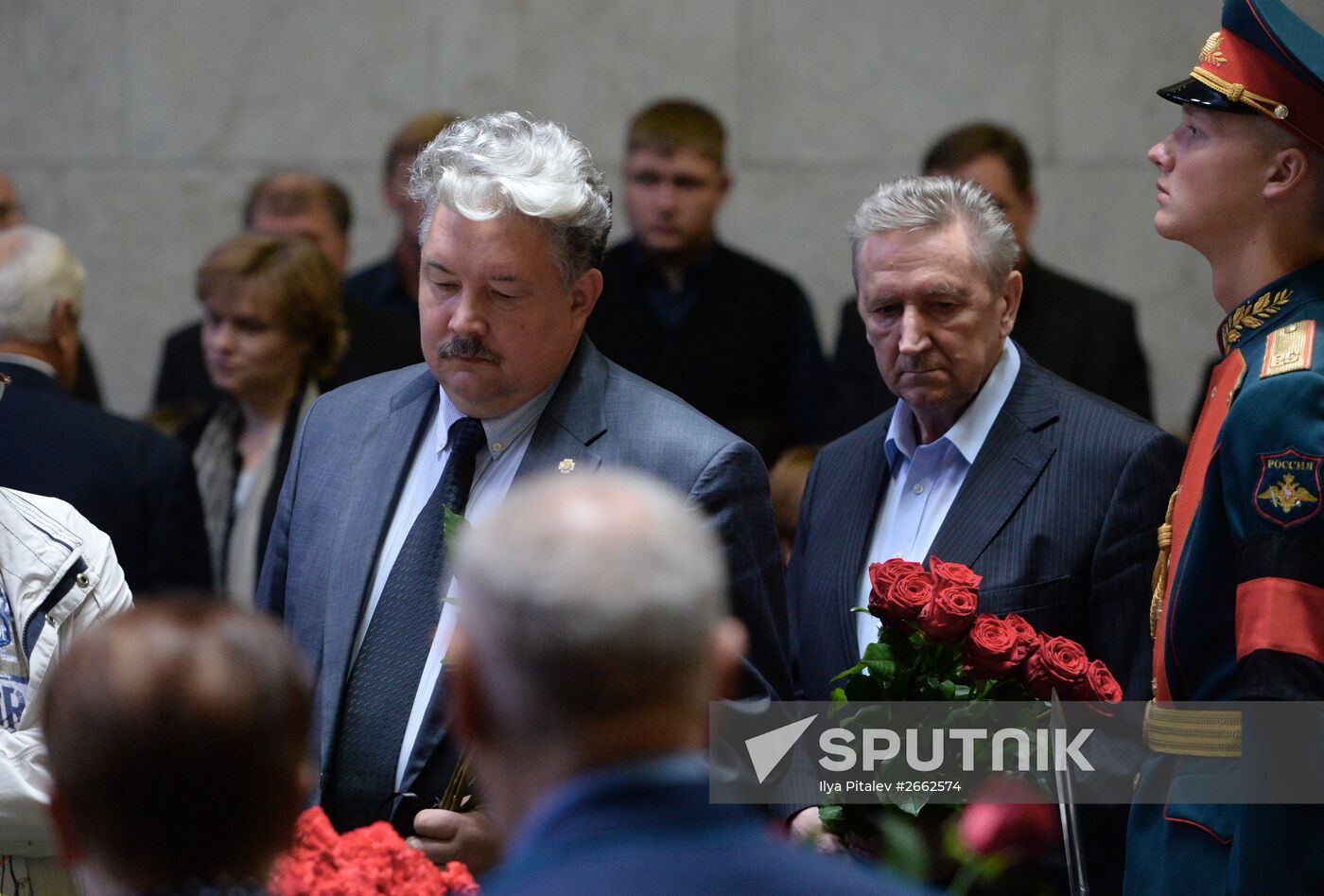 Paying last respects to Gennady Seleznyov