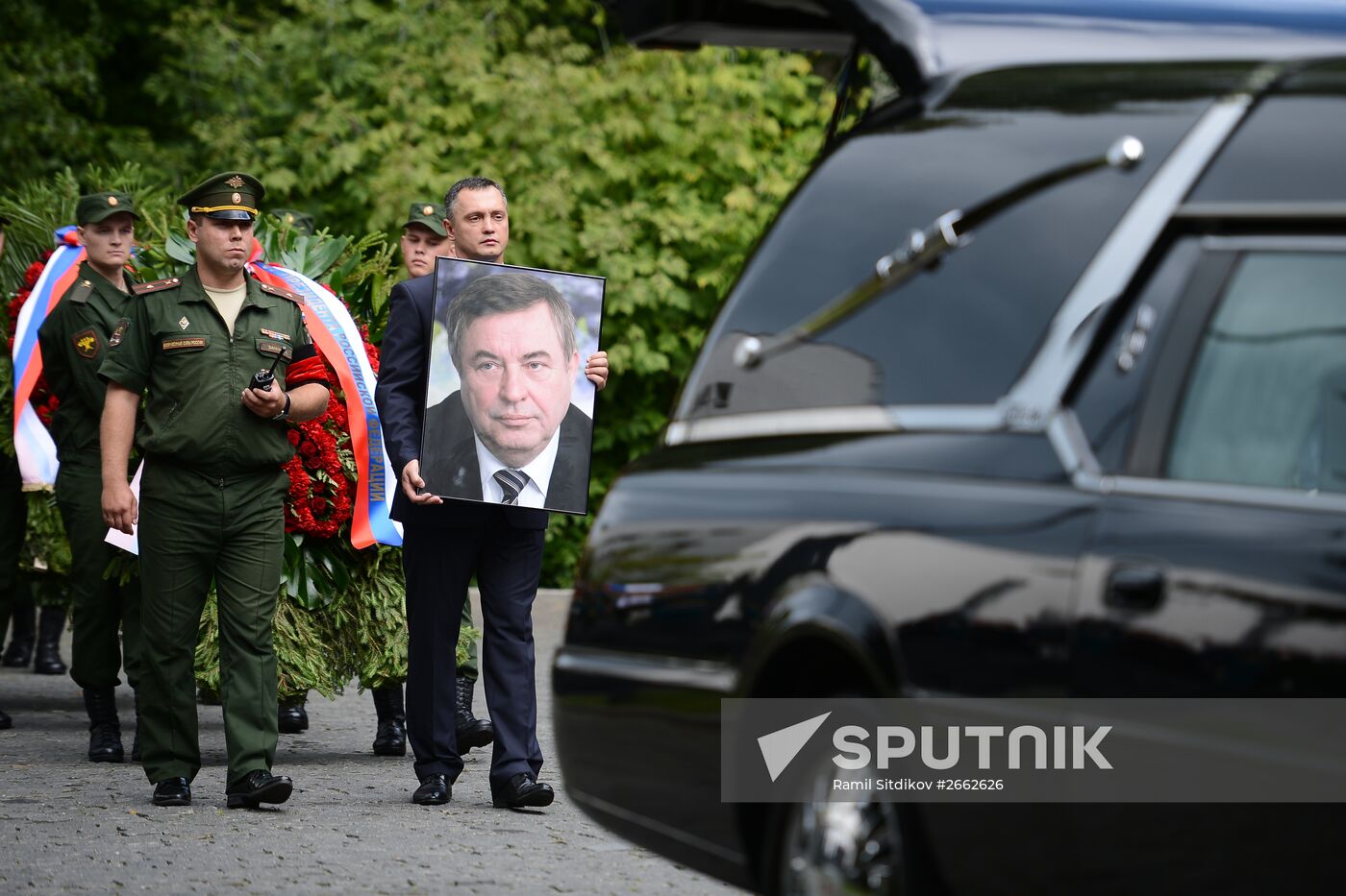 Paying last respects to Gennady Seleznyov