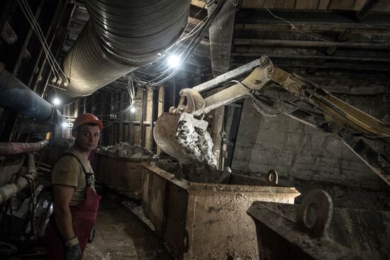 Construction of Nizhnyaya Maslovka station of the Moscow Metro