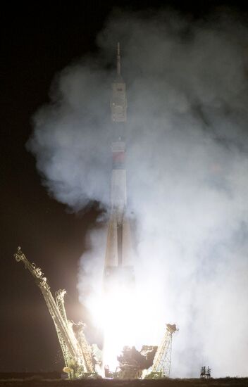 Launch of Soyuz TMA-17M from Baikonur Space Center