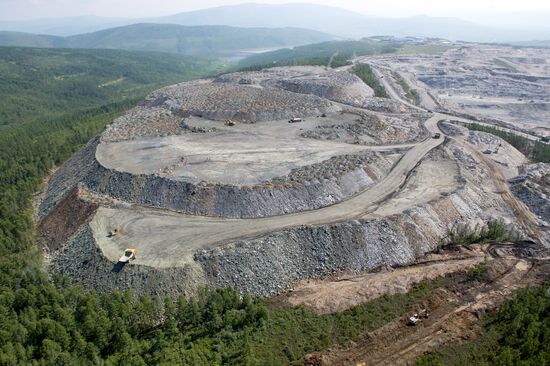 Gold ore deposits in Amur Region