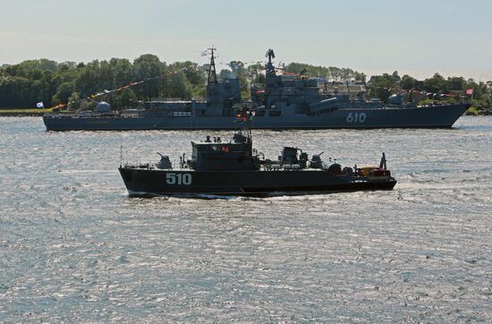 Rehearsal for Navy Day parade in Baltiysk