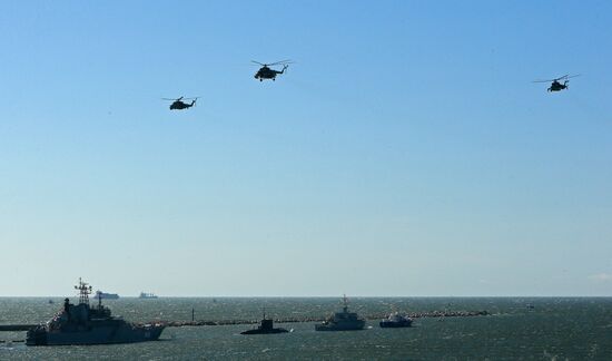 Rehearsal for naval review in Baltiysk