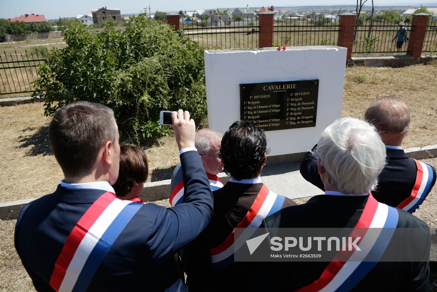 French MPs delegation visits Sevastopol
