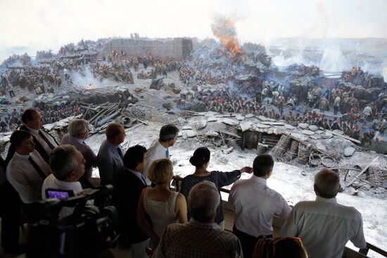 French MPs delegation visits Sevastopol