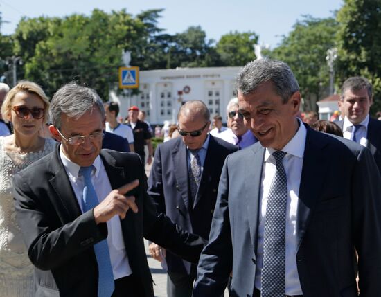 French MPs delegation visits Sevastopol