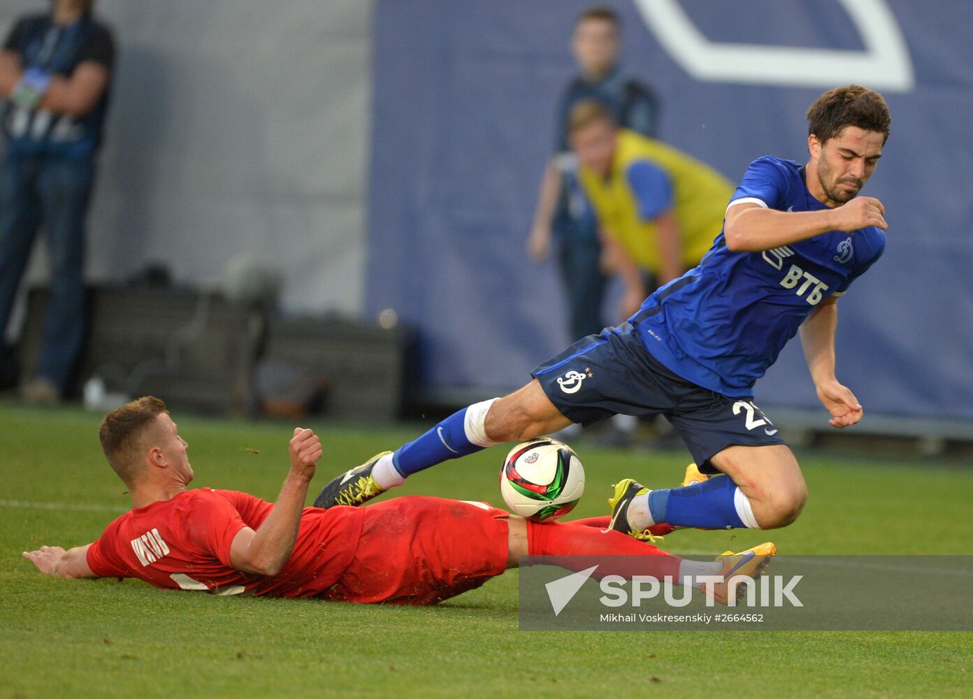 Football. Dynamo vs. Mordovia