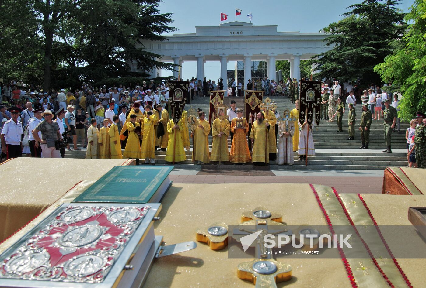 Cross procession to mark feast day of St. Vladimir in Sevastopol