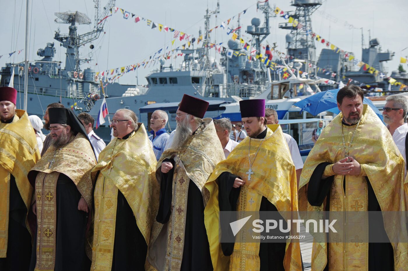 Cross procession to mark feast day of St. Vladimir in Sevastopol