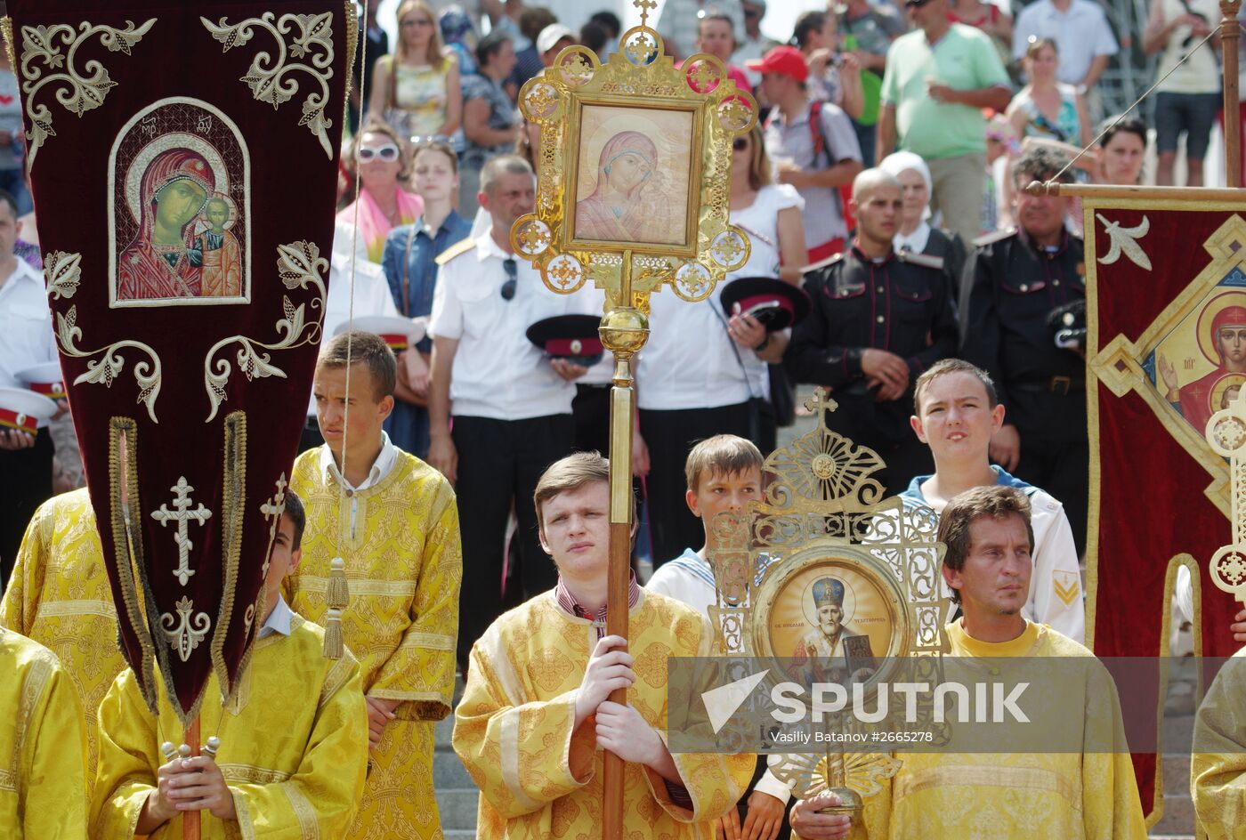 Cross procession to mark feast day of St. Vladimir in Sevastopol